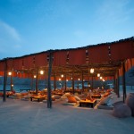 Omán - Six Senses Hideaway Zighy Bay - večerní pláž