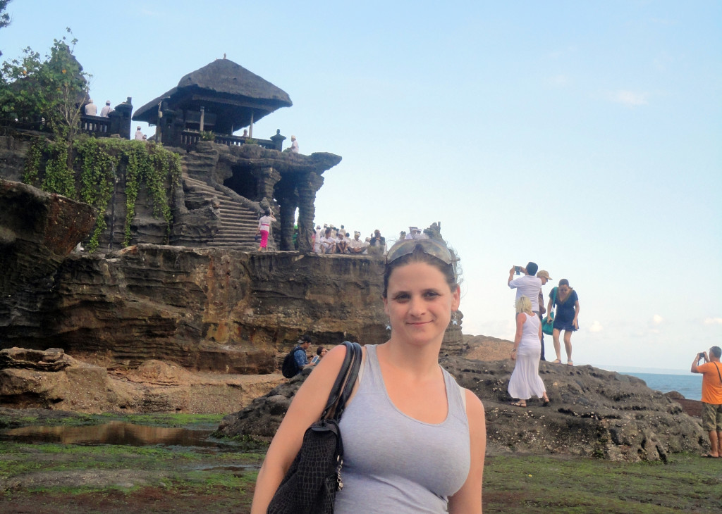 Bali - Martina u chrámu Tanah Lot