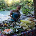 Filipíny - ostrov Siquijor - oběd u vodopádů