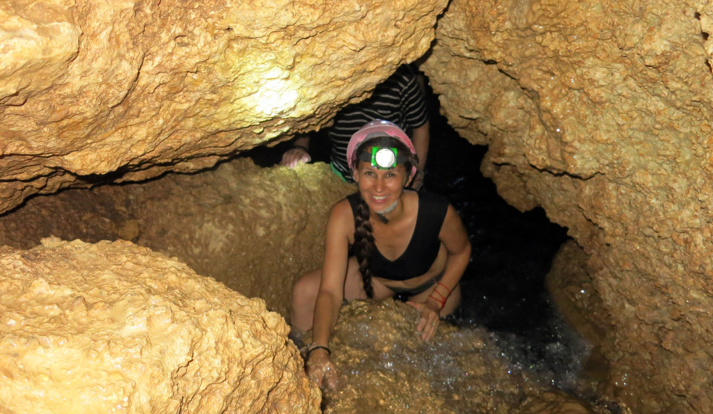 Filipíny - ostrov Siquijor - jeskyně Cantabon Cove