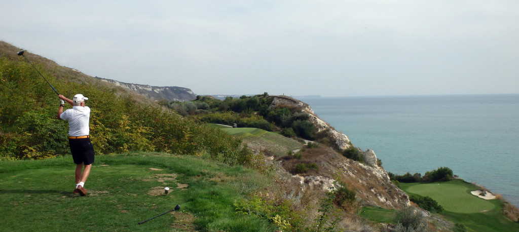 Golf-v-Bulharsku-Thracian-Cliffs-6.jamka-odpal