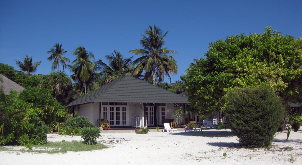 Maledivy-Andaaran-Meedhuparu-beach-vila