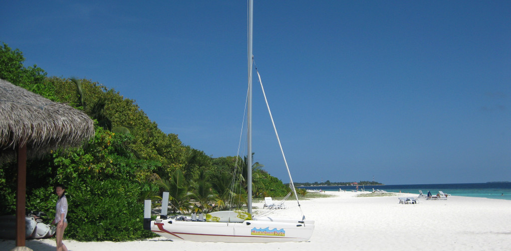 Maledivy-Andaaran-Meedhuparu-pláž