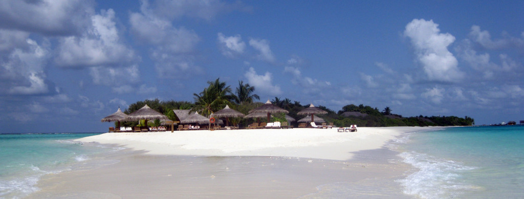 Maledivy-Palm-Beach-beach-sand-bank
