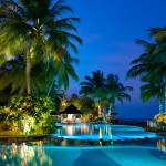 Maledivy-Royal-Island-bazén