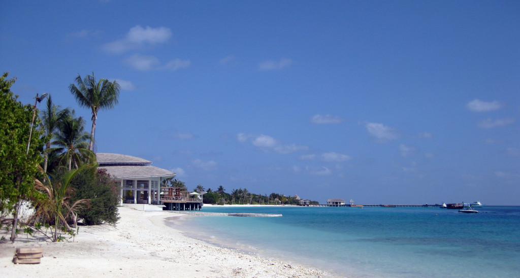Maledivy-Viceroy-pláž