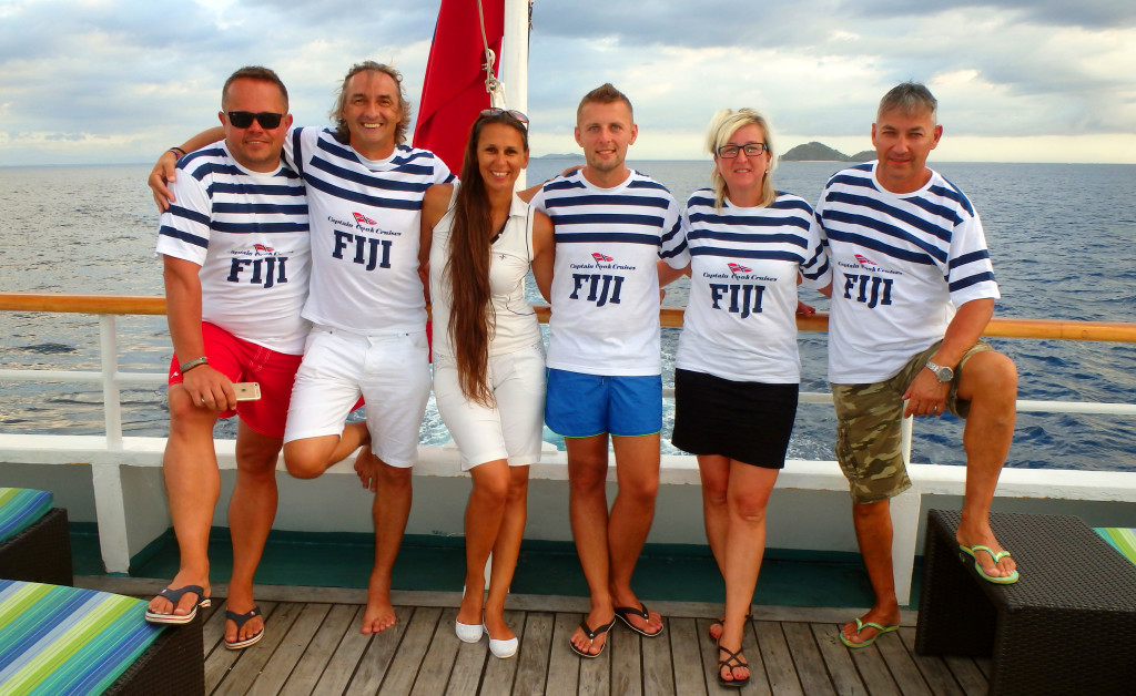 Fiji-Captain-Cook-posádka-lodi