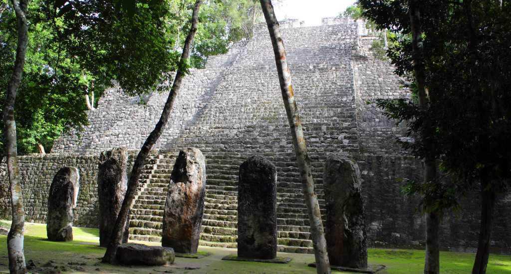 Mexiko-Calakmul-stély