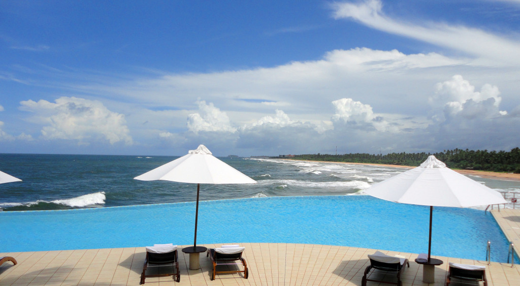 Srí-Lanka-hotel-Saman-Villas-bazén